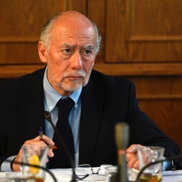 WhatsApp Image 2025-05-08 at 17.42.43 Gasto de bienes y servicios de los Servicios de Salud ya llega a un 41%: Comisión de Salud muestra preocupación por inminente déficit