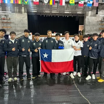 WhatsApp Image 2025-09-28 at 21.22.27 Escolares chilenos obtienen plata y dos bronces en torneo internacional de robótica en Colombia